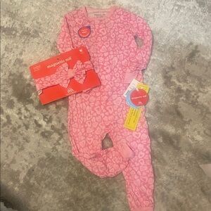 Magnetic Me Pink Heart Footie